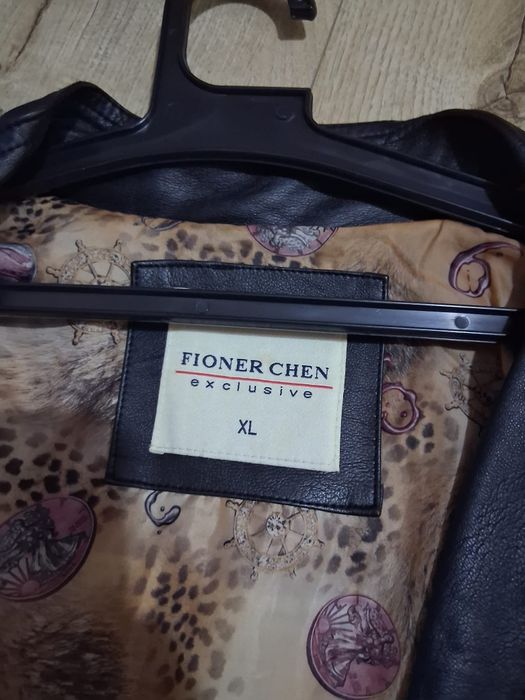 Geacă de piele sintetică