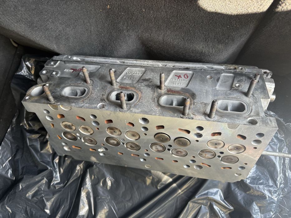 Chiulasa 03L.103.373 J Audi/VW/SKODA COD MOTOR:CGLB