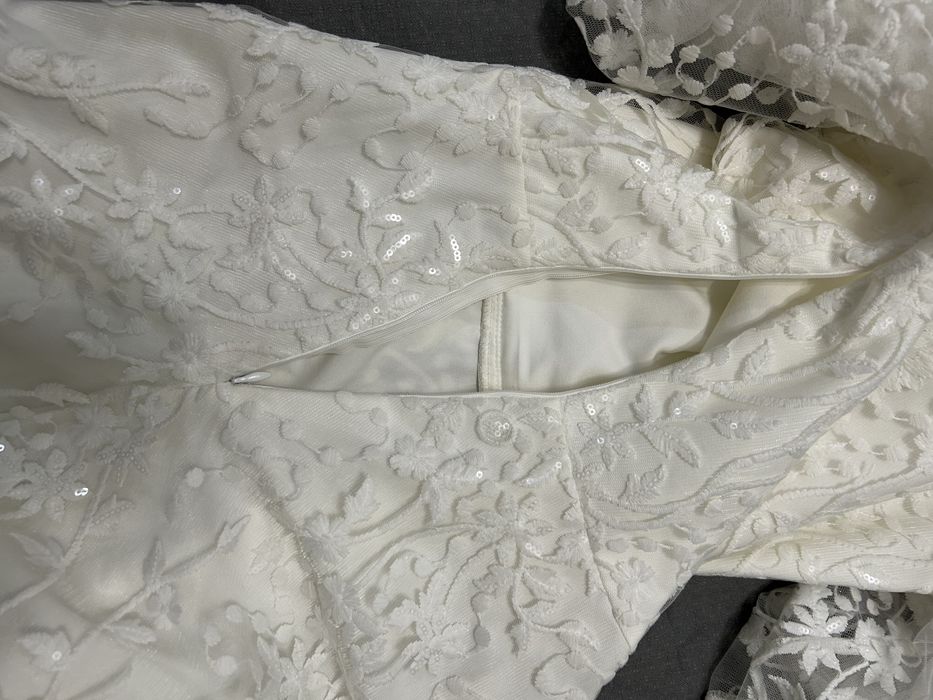 Продается новое свадебное/вечернее платье от бренда La Parte