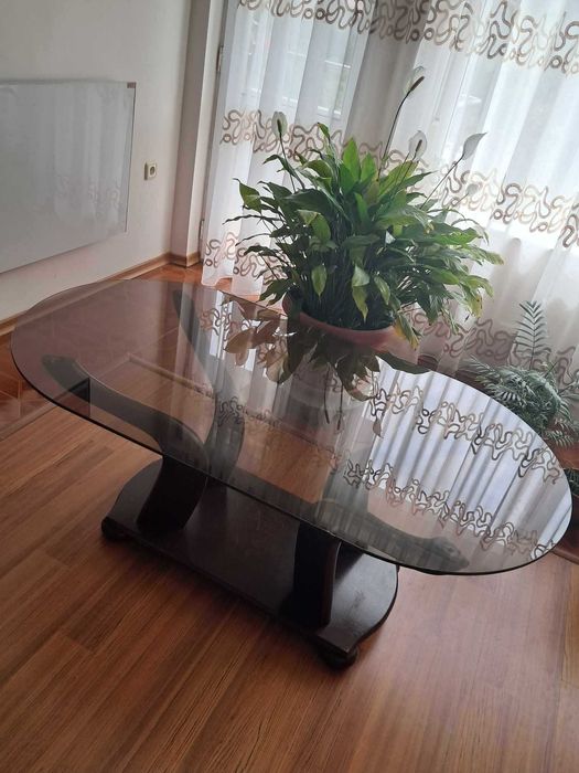 Много запазена холна маса