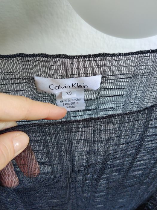 Top Calvin Klein, mărimea XS