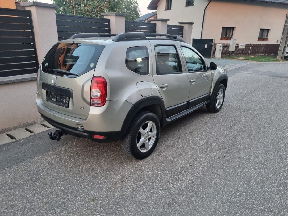 Vând Dacia Duster Motor 1.5 DCi 4x4 an 2010 E5