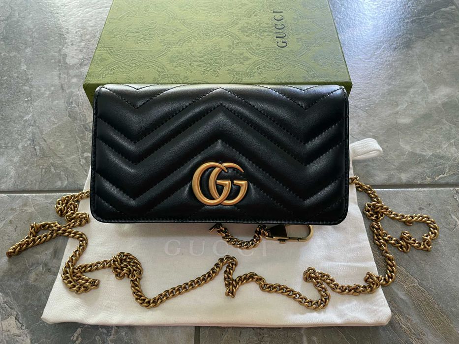 Gucci Малка Чанта Marmont Beloved Гучи Златно Gold GG логo Автентична