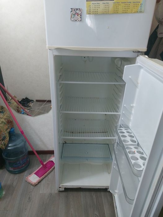 Продам холодильник
