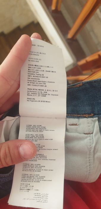 Vând blugi Prada Milano originali