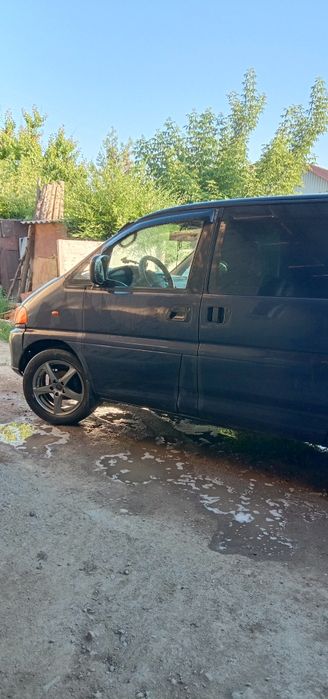 Продам Mitsubishi L400