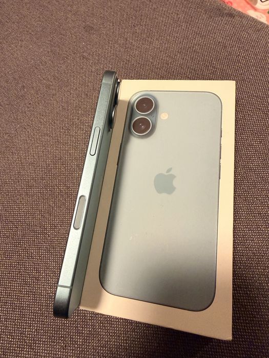 Iphone 16 TEAL 128gb