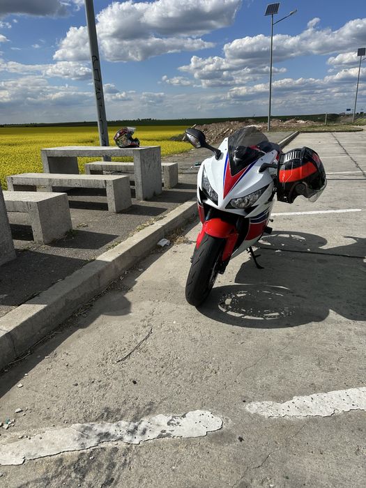 Honda CBR1000rr fireblade