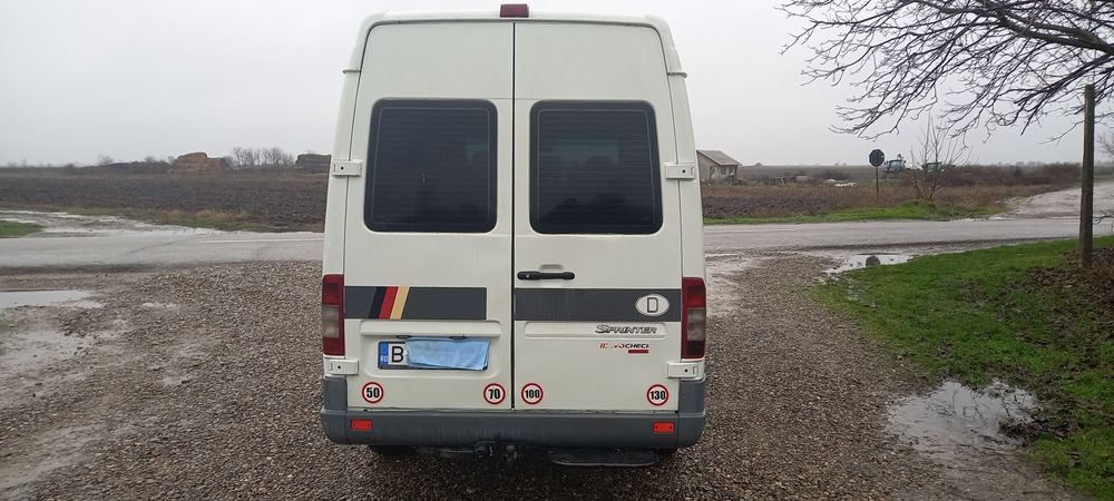 Vând Mercedes Sprinter  8+1