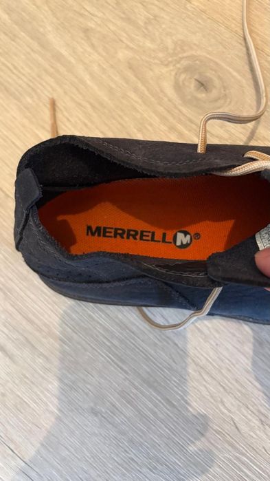 Замшевые ботинки