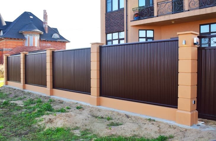 Vând garduri și porți