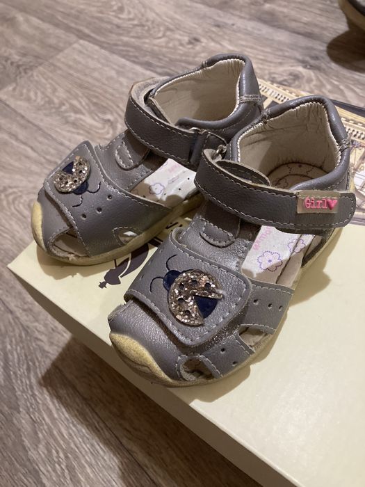 Сандалии детские