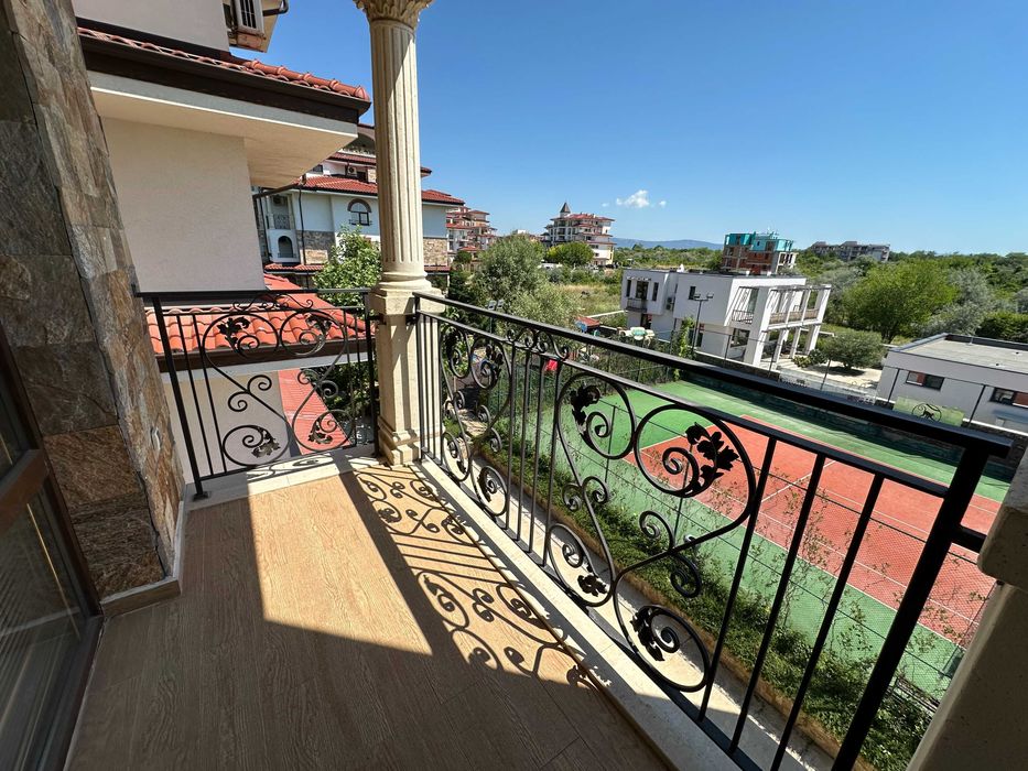 Продава се Тристаен апартамент в Несебър - 101 кв.м за 1495 €/кв.м - Снимка #16