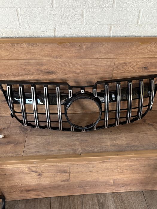 Предна решетка за Mercedes Benz GLK 2012-2015