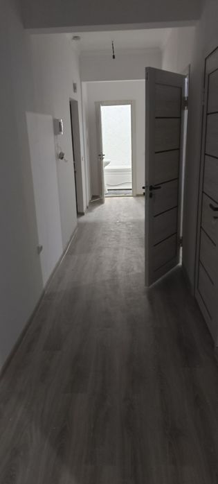 Янги дархонда Уй сотилади.13 этаж 3 хонали