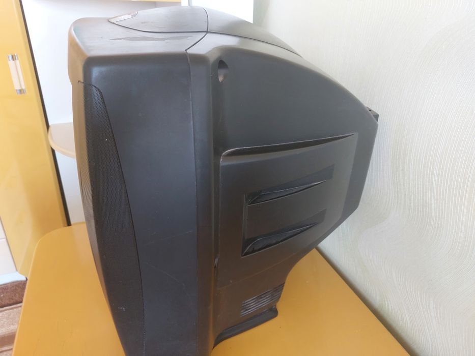 Продам телевизор