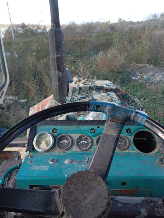 Продам ЮМЗ ЭО2621 экскаватор