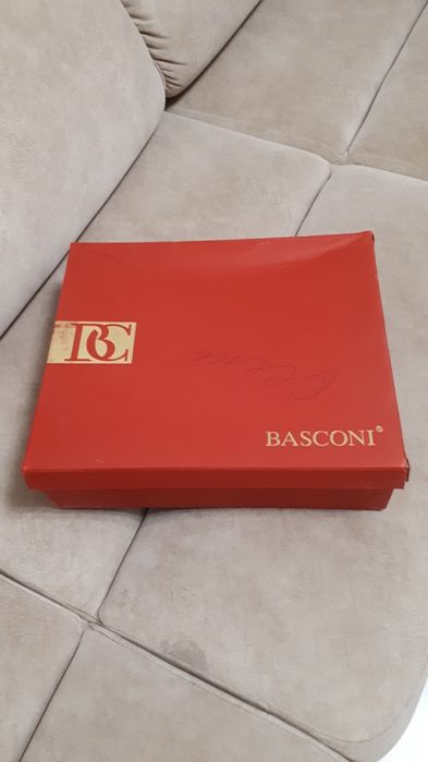 Демисезонные сапоги BASCONI 38 размера