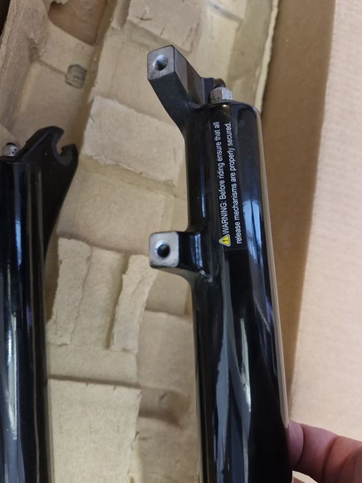 Furcă SR Suntour XCT 29" 100mm QR
