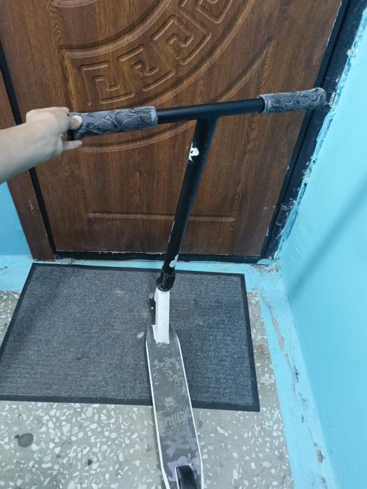 Продам трюковой самокат