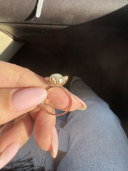 Золатая кольцо с жемчугом