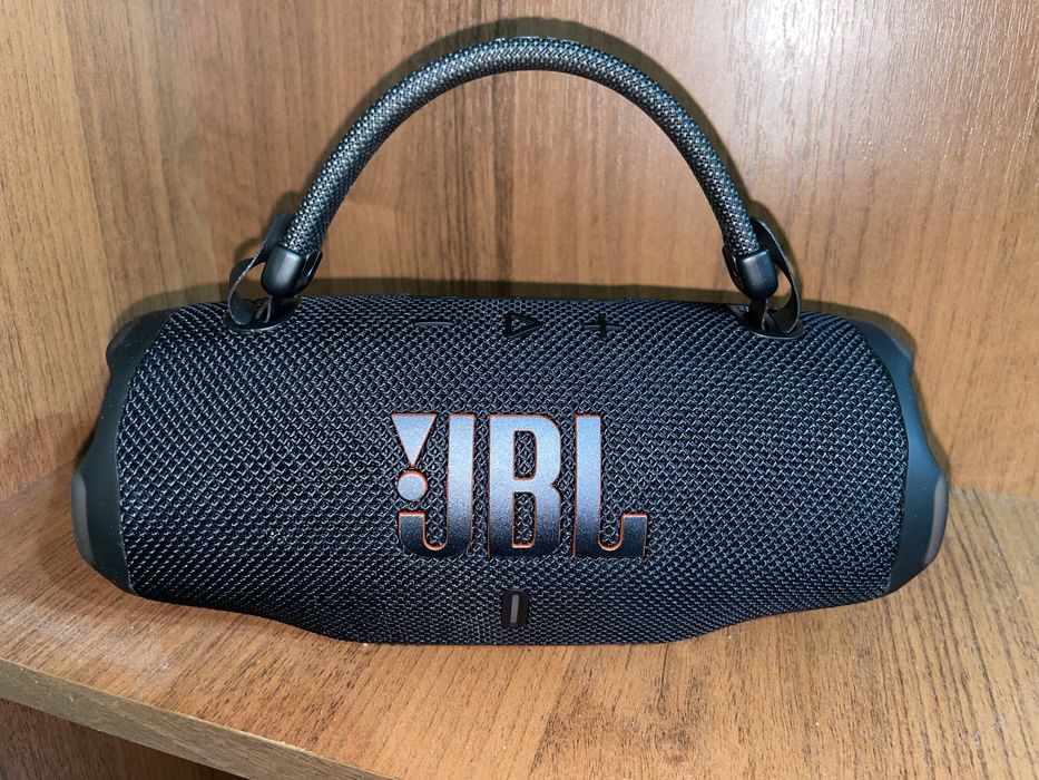 Продам Jbl Charge 6