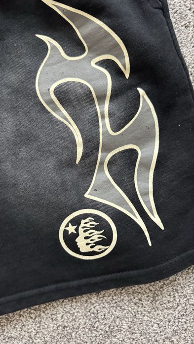 Pantaloni scurti hellstar