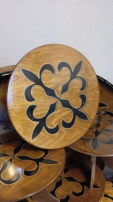 Продам столы с табуретками ручной работы