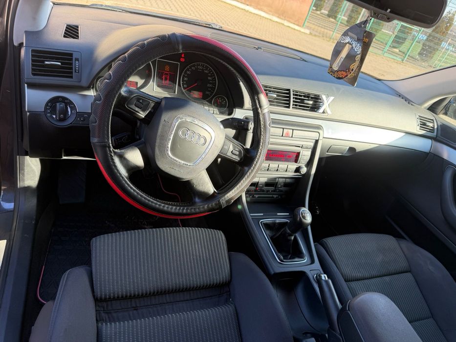 Vând   Audi  A4B7