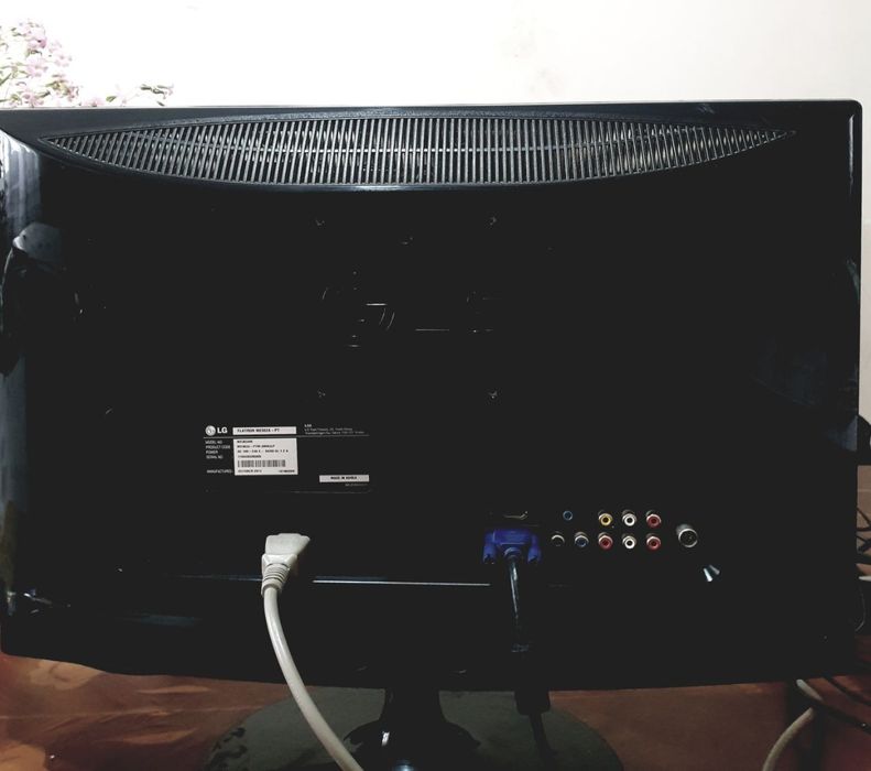 "LG" телевизор/монитор LCD FLATRON