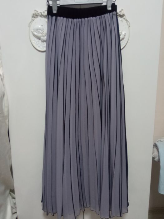 Юбки разные солнце клёш и плесированые а также юбка брюк