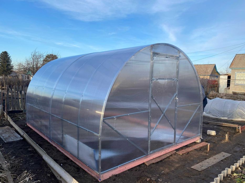 Теплица оцинкованная дачная