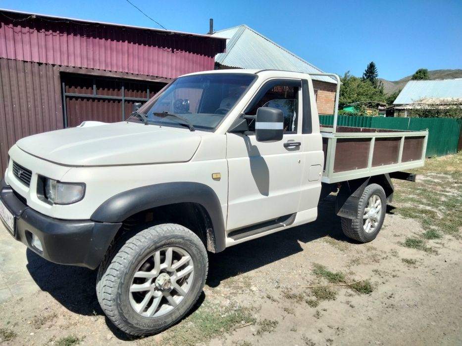 Уаз Карго, бортовой.