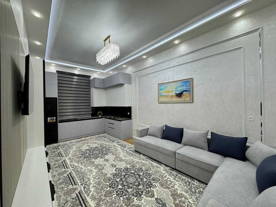 3х комнатная квартира на 1 этаже 76кв/м, в Самарканде