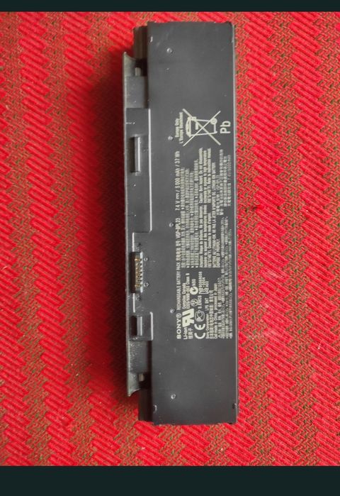 Acumulator de 5000 mAh pentru notebook, minilaptop Sony, în stare perf