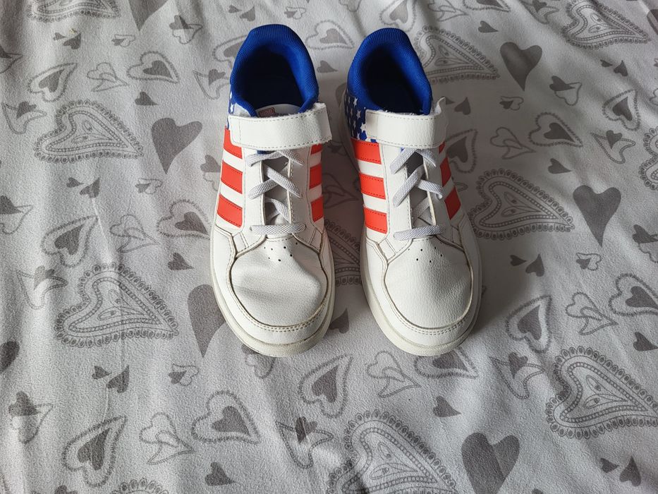 Adidași Adidas nr 34