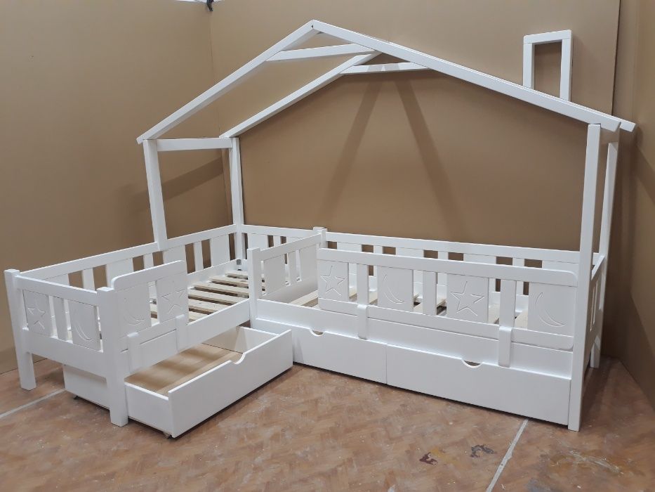 TRANSPORT GRATUIT.Patut casuta,cod 404