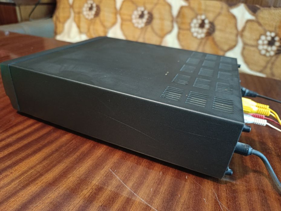 Видеокасетофон Akai VS-R100EDG - MADE IN JAPAN