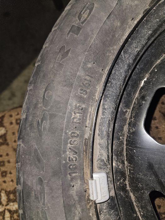 Продам шины с диском