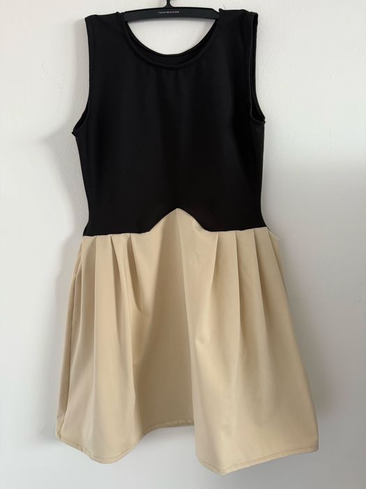 Rochie sport cu colanti