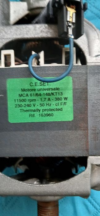 Motor mașină de spălat