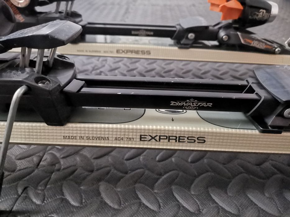 Ски за туринг Elan