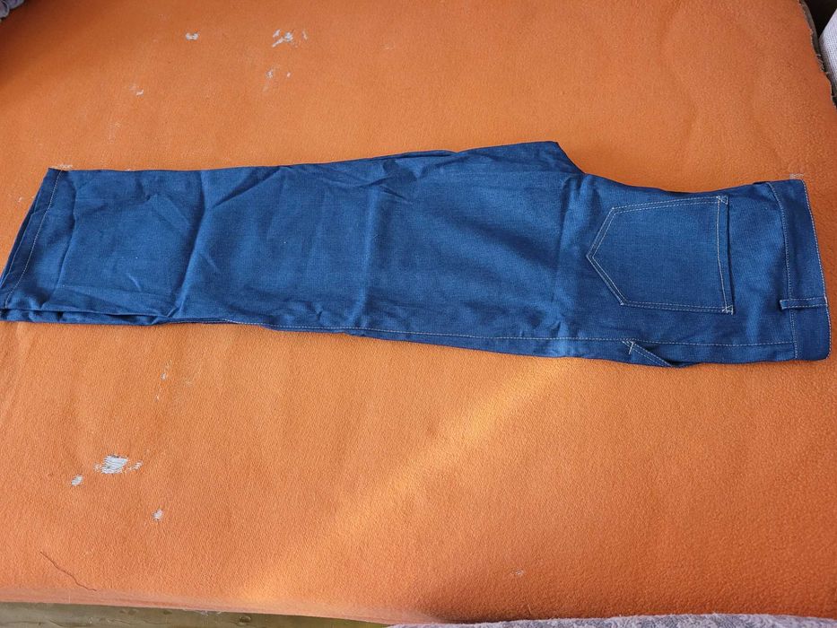 Продам спецовку джинсовую размер 52-54.
