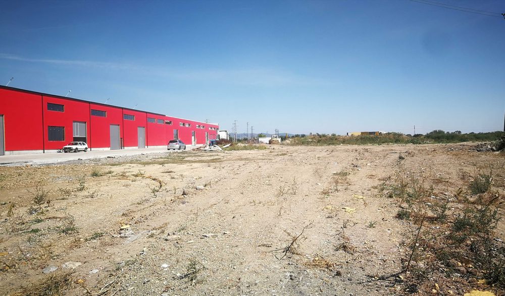 8000 м2 Продава/Под Наем гр.Стара Загора
