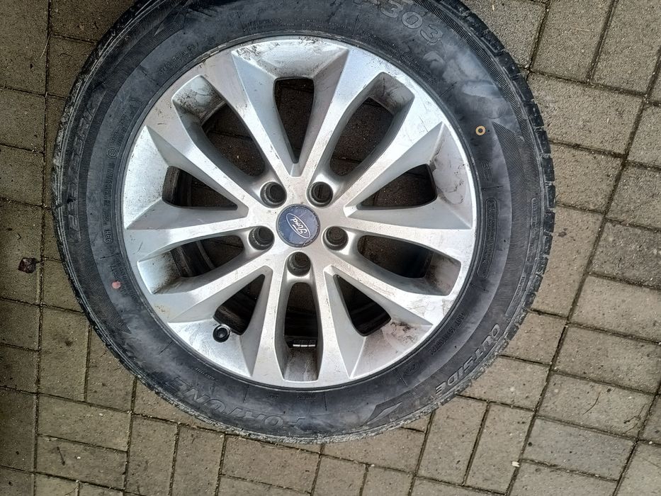 Vând 4 cauciuc de vară cu jante 235/55R17