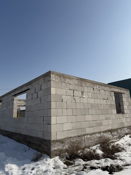 Дом недостроенный