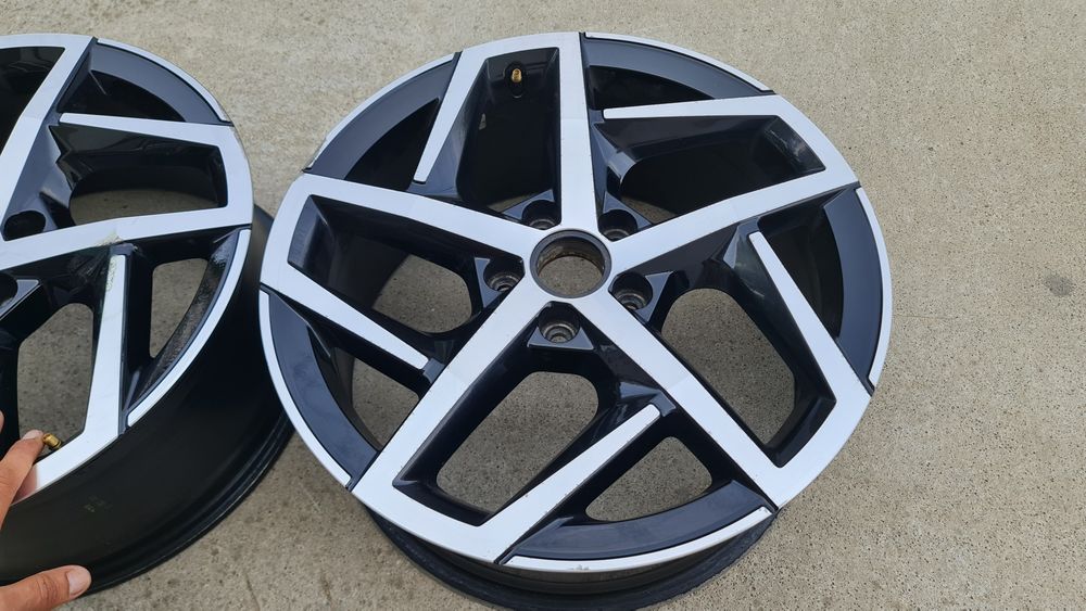 Janta 18 VW Golf 8 VIII 5H0601025G Dallas GTI GTD R