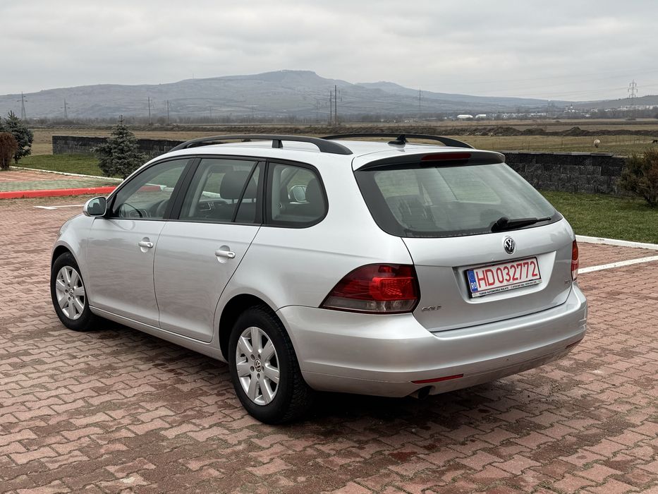 Vând Volkswagen Golf 6 Motor 1.6 Diesel 105 CP Euro 5 2010 Fără Rugină