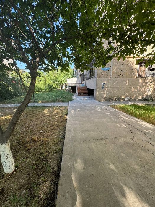 Продам 2 квартиры на каракамише