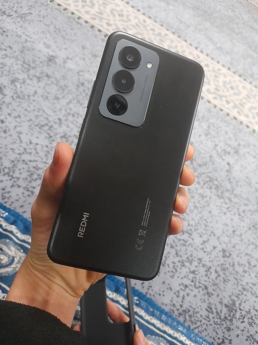 Redmi 15 . 6+6/128 .